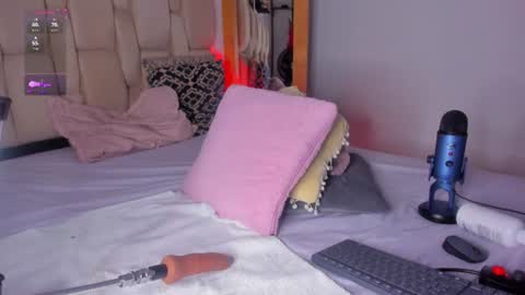 Snapshot of kayla_ada chatting on June 12, 2026, 4:11 am Kayla online show from June 12, 2026, 4:11 am