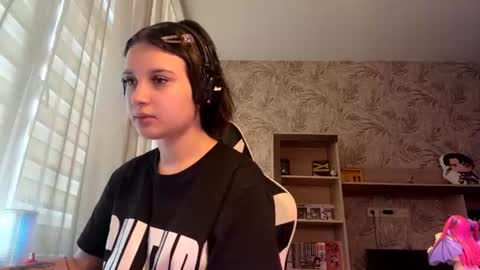 Mary online show from August 1, 2026, 9:52 am