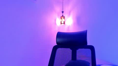      K A Y L A      online show from September 13, 2025, 12:49 pm