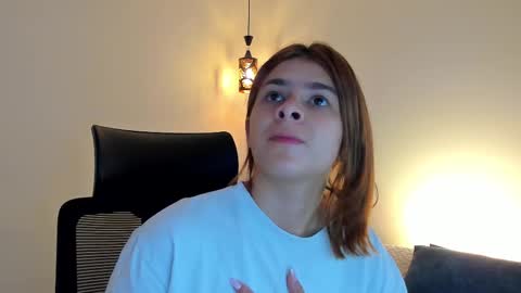      K A Y L A      online show from September 21, 2025, 2:40 pm