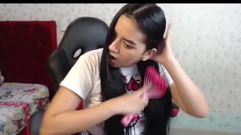 Snapshot of kaylak18x chatting on October 12, 2025, 12:42 am Kayla online show from October 12, 2025, 12:42 am