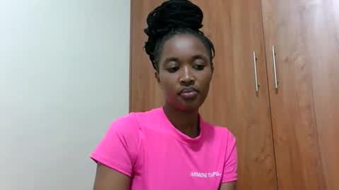 Snapshot of kaylar005 chatting on May 26, 2026, 4:47 pm kaylar online show from May 26, 2026, 4:47 pm