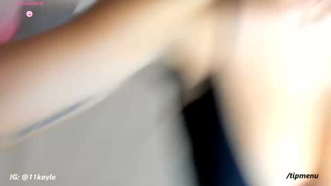 Snapshot of kayle__11 chatting on October 17, 2025, 12:58 am INSTAGRAM AND TW 11kayle online show from October 17, 2025, 12:58 am