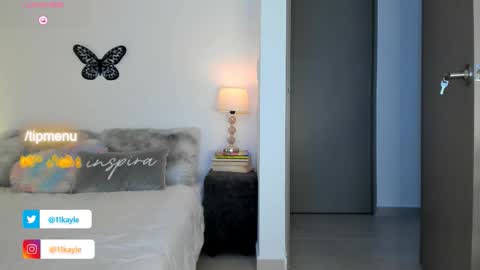 INSTAGRAM AND TW 11kayle online show from December 13, 2025, 7:53 pm