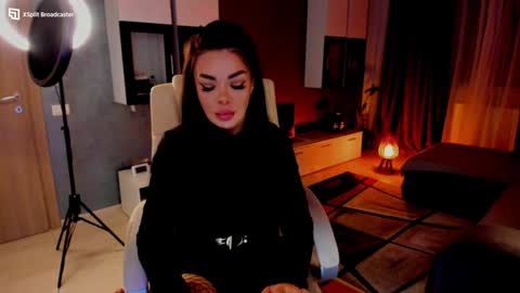 Snapshot of kaylee____77 chatting on December 11, 2024, 7:03 pm kaylee online show from December 11, 2024, 7:03 pm