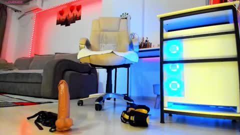 Snapshot of kaylee____77 chatting on November 15, 2025, 5:31 pm kaylee online show from November 15, 2025, 5:31 pm