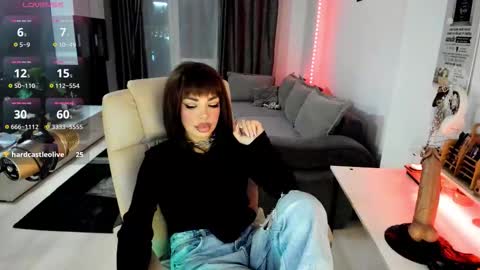 Snapshot of kaylee____77 chatting on November 18, 2025, 3:49 pm kaylee online show from November 18, 2025, 3:49 pm