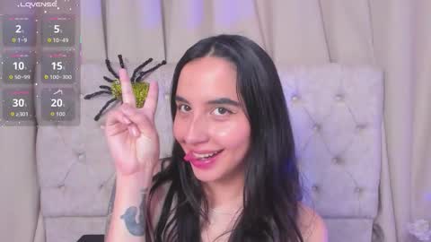 kaylee_lee online show from October 17, 2025, 8:44 pm