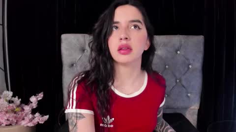 kaylee_lee online show from December 14, 2025, 4:40 am