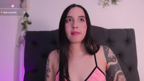 kaylee_lee online show from April 28, 2026, 4:06 am