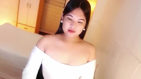 Y O U R        F U T U R E       K A Y L E E  online show from October 13, 2025, 7:25 pm