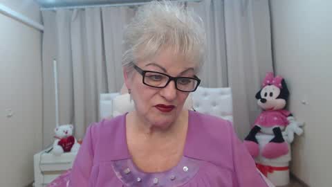 kaylesmoll online show from March 25, 2026, 8:15 pm