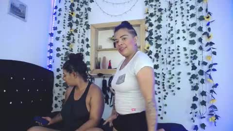 Snapshot of kaylie_and_dakota_ chatting on October 18, 2025, 2:07 pm kaylie and dakota online show from October 18, 2025, 2:07 pm