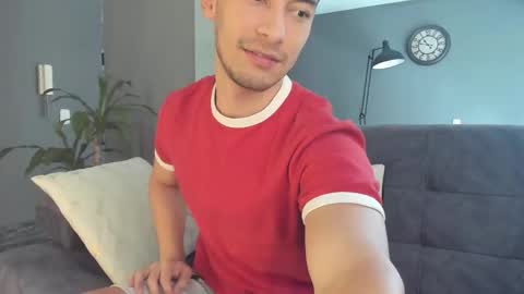 Snapshot of kayn_kalo chatting on December 5, 2025, 6:15 pm Kayn online show from December 5, 2025, 6:15 pm