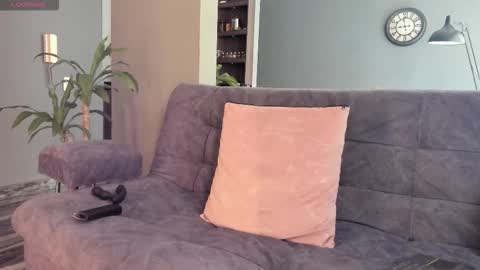 Snapshot of kayn_kalo chatting on December 16, 2025, 8:03 pm Kayn online show from December 16, 2025, 8:03 pm