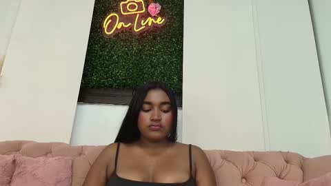 Snapshot of kayna_gomez chatting on October 19, 2025, 7:36 pm Kayna online show from October 19, 2025, 7:36 pm