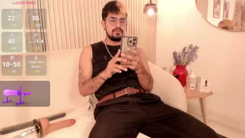 Alfred - INDEPENDIENT MODEL online show from June 15, 2026, 6:15 am