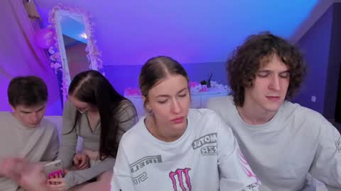 Snapshot of kebesheska chatting on February 1, 2025, 5:26 pm Seb Polly Roxy Jonny online show from February 1, 2025, 5:26 pm