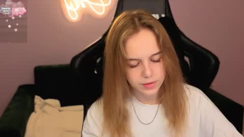 Snapshot of kebesheska chatting on September 27, 2025, 9:03 am Seb Polly Roxy Jonny online show from September 27, 2025, 9:03 am