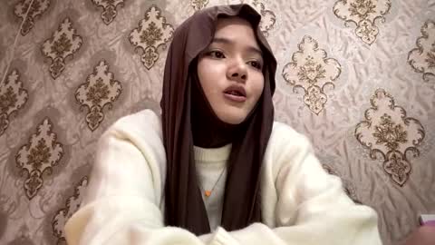 Snapshot of keeleylandrie chatting on December 22, 2025, 10:01 am Kate online show from December 22, 2025, 10:01 am