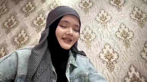 Snapshot of keeleylandrie chatting on January 16, 2026, 12:20 pm Kate online show from January 16, 2026, 12:20 pm