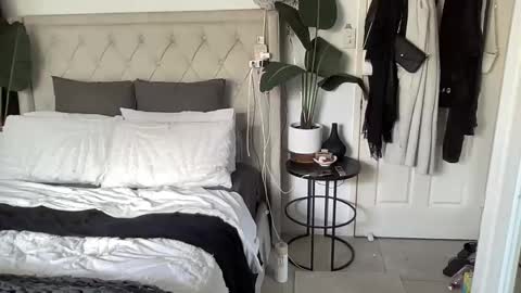 Snapshot of keeliebaby chatting on March 11, 2025, 12:22 am Keelie xx online show from March 11, 2025, 12:22 am