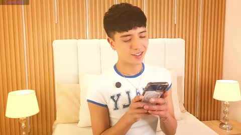Snapshot of keen_nico chatting on June 8, 2026, 1:00 pm nico online show from June 8, 2026, 1:00 pm
