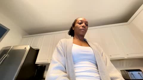 Snapshot of keephimcum69me chatting on March 27, 2026, 11:32 am Keephimcum69me online show from March 27, 2026, 11:32 am