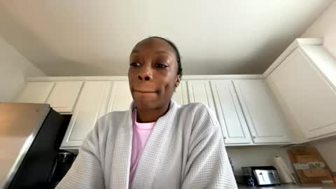 Snapshot of keephimcum69me chatting on April 18, 2026, 12:20 pm Keephimcum69me online show from April 18, 2026, 12:20 pm
