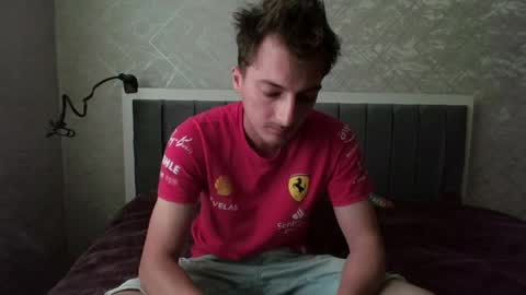Snapshot of keetherwulf chatting on June 1, 2026, 1:24 pm keetherwulf online show from June 1, 2026, 1:24 pm