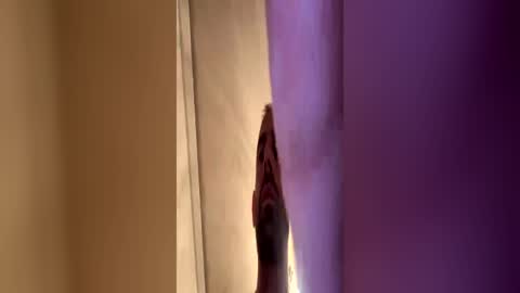 keexxx690900 online show from June 13, 2026, 6:28 pm