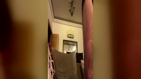 keexxx690900 online show from June 19, 2026, 6:45 pm