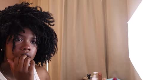 Kehlannis online show from October 15, 2025, 8:31 pm