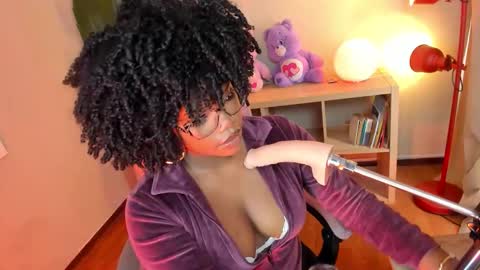 Kehlannis online show from February 25, 2026, 7:45 pm