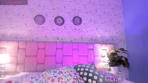 Keidance online show from December 30, 2024, 8:15 pm