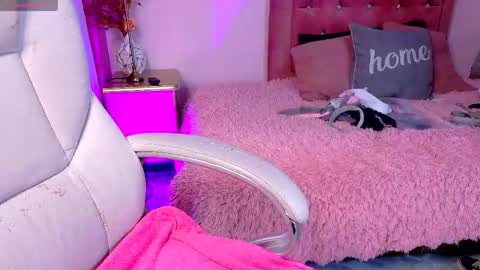    online show from May 27, 2026, 3:25 am