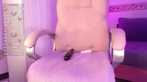 KEILY  online show from February 7, 2025, 10:19 am