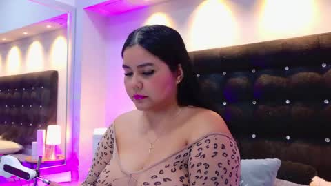 Snapshot of keily_ross1 chatting on May 5, 2026, 8:06 pm Keily Ross online show from May 5, 2026, 8:06 pm