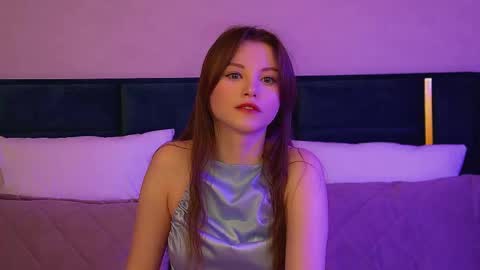 Keira online show from November 23, 2025, 6:24 am