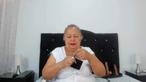 Snapshot of keiralennox chatting on November 14, 2025, 11:42 am online show from November 14, 2025, 11:42 am