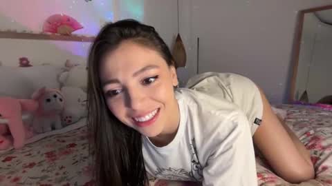 keira online show from December 5, 2025, 12:08 am