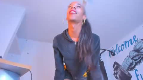 KEISY MARIANA  online show from March 12, 2026, 11:49 am