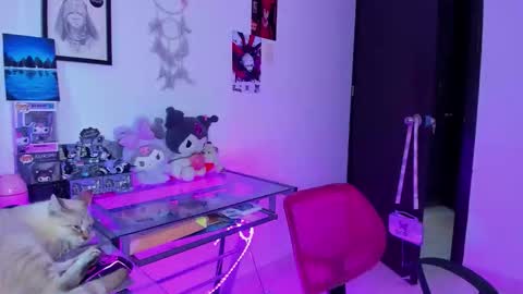 Keita moon online show from February 20, 2026, 8:42 pm