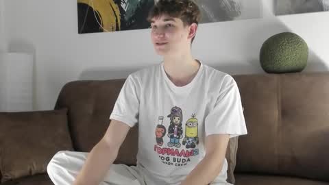 Mark online show from October 7, 2025, 12:57 pm