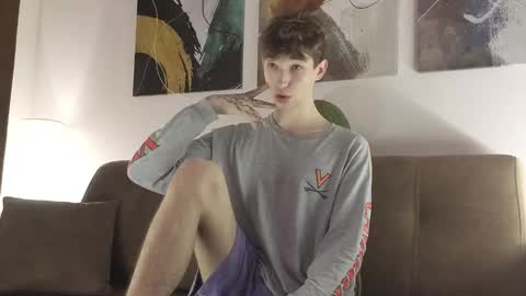 Mark online show from October 31, 2025, 4:52 pm