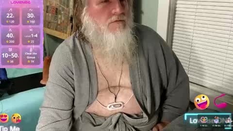 Snapshot of keithobrian chatting on November 24, 2025, 4:12 am Keithobrian online show from November 24, 2025, 4:12 am