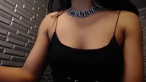  K E I Z Y  online show from March 16, 2026, 12:53 pm