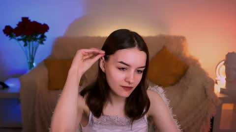 kelliebanshe online show from May 3, 2026, 4:29 am