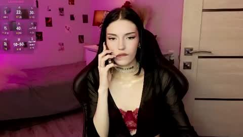 Snapshot of kelly__bunny chatting on July 13, 2026, 9:17 pm Kelly online show from July 13, 2026, 9:17 pm