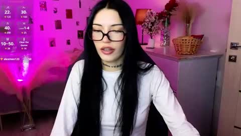Snapshot of kelly__bunny chatting on July 18, 2026, 8:45 pm Kelly online show from July 18, 2026, 8:45 pm